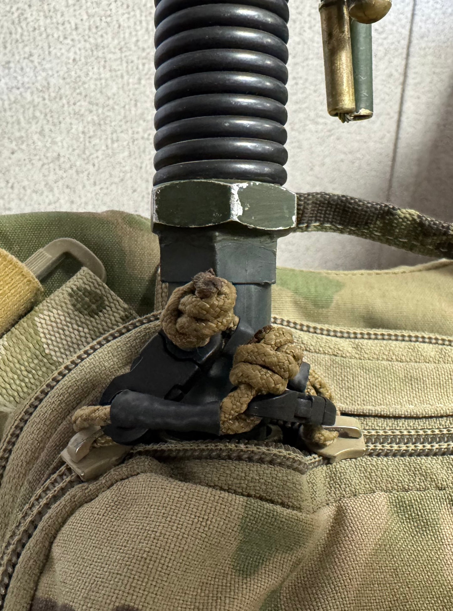 Locking Zipper Pulls